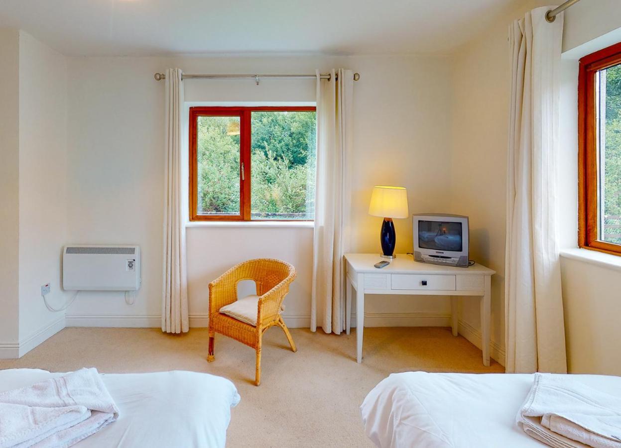 Lakeside Holiday Homes - Type B By Trident Holiday Homes Killaloe Kültér fotó